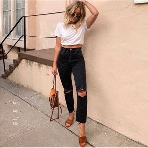 A&F Ultra high rise mom jeans 25/0s